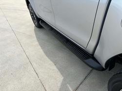 2023 Toyota Hilux SR5