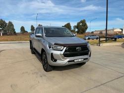 2023 Toyota Hilux SR5