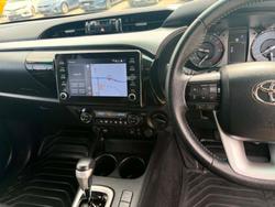 2023 Toyota Hilux SR5