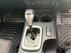 2023 Toyota Hilux SR5