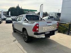 2023 Toyota Hilux SR5