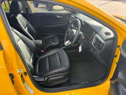 2022 Kia Rio SX