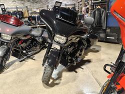 2026 HARLEY-DAVIDSON STREET GLIDE 117 (FLHX) ROAD VIVID BLACK
