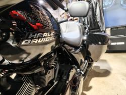 2026 HARLEY-DAVIDSON STREET GLIDE 117 (FLHX) ROAD VIVID BLACK