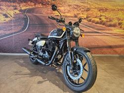2025 Royal Enfield Shotgun 650 Shotgun White