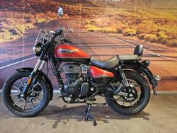 2023 Royal Enfield Meteor 350 Fireball Meteor Red