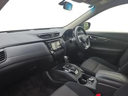 2022 Nissan X-TRAIL ST