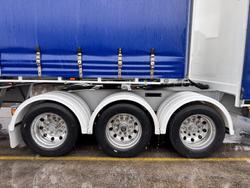 2022 Maxitrans St3