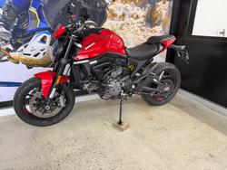 2022 DUCATI MONSTER + RED