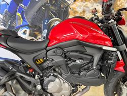2022 DUCATI MONSTER + RED