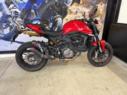 2022 DUCATI MONSTER + RED