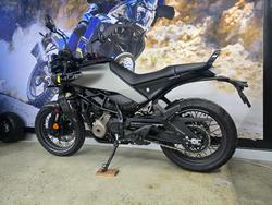 2025 HUSQVARNA SVARTPILEN 401 Grey