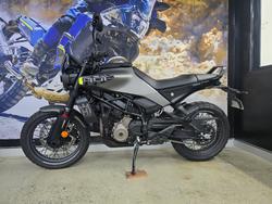 2025 HUSQVARNA SVARTPILEN 401 Grey