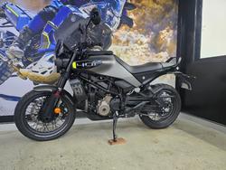 2025 HUSQVARNA SVARTPILEN 401 Grey