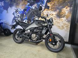 2025 HUSQVARNA SVARTPILEN 401 Grey
