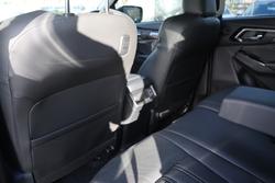 2023 Isuzu MU-X LS-T