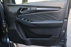 2023 Isuzu MU-X LS-T