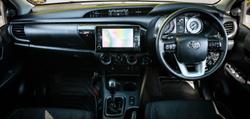 2022 Toyota Hilux SR