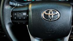 2022 Toyota Hilux SR