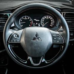 2021 Mitsubishi Outlander Black Edition