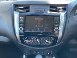 2025 Nissan Navara ST