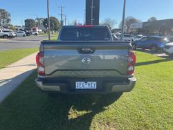2025 Nissan Navara ST