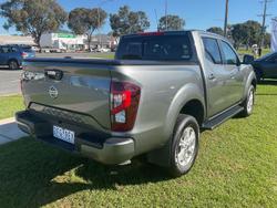 2025 Nissan Navara ST