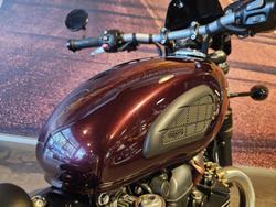 2017 Triumph Bonneville Bobber Bobber Red