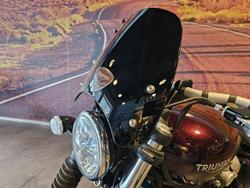 2017 Triumph Bonneville Bobber Bobber Red