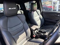 2025 Isuzu D-MAX BLADE