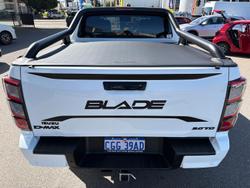 2025 Isuzu D-MAX BLADE