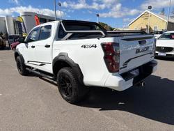 2025 Isuzu D-MAX BLADE