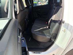 2025 Isuzu D-MAX BLADE