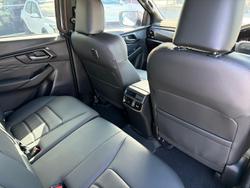 2025 Isuzu D-MAX BLADE
