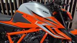 2022 Ktm 1290 SUPER DUKE R ORANGE