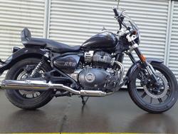 2023 Royal Enfield Super Meteor 650 Meteor Black