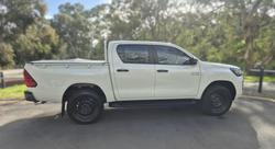 2020 Toyota Hilux SR