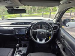 2020 Toyota Hilux SR