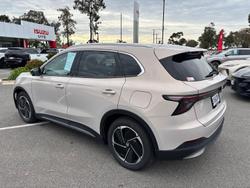 2025 MG MGS5 EV Essence 62 ZS3EM MY25 Champagne Gold