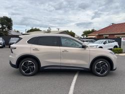 2025 MG MGS5 EV Essence 62 ZS3EM MY25 Champagne Gold