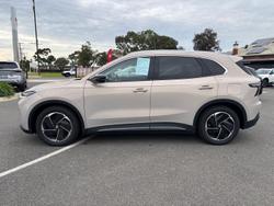 2025 MG MGS5 EV Essence 62 ZS3EM MY25 Champagne Gold