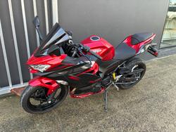 2018 Kawasaki NINJA 400 R