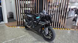 2024 Yamaha YZF-R1 Black