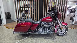 Harley-Davidson FLHXS Street Glide Special