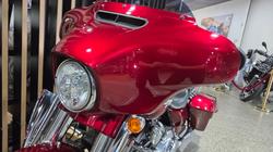 2017 Harley-Davidson FLHXS STREET GLIDE SPECIAL RED