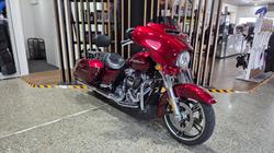 2017 Harley-Davidson FLHXS STREET GLIDE SPECIAL RED