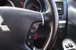 2014 Mitsubishi Pajero VR-X