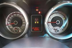 2014 Mitsubishi Pajero VR-X
