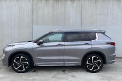 2021 Mitsubishi Outlander Exceed