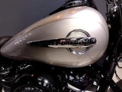 2018 Harley-Davidson Heritage Classic 107 (FLHC) Softail Silver